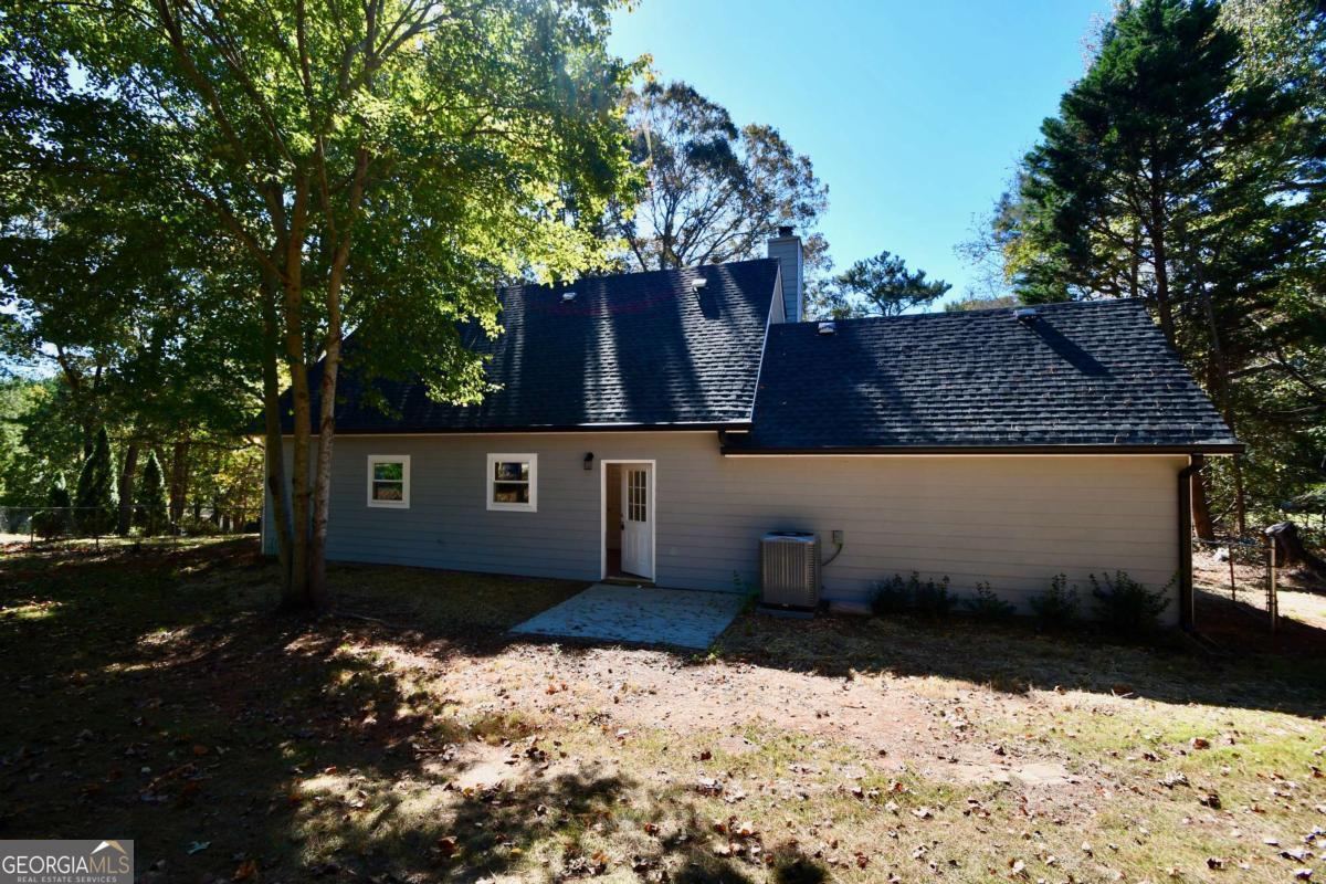 110 Thomas Trail