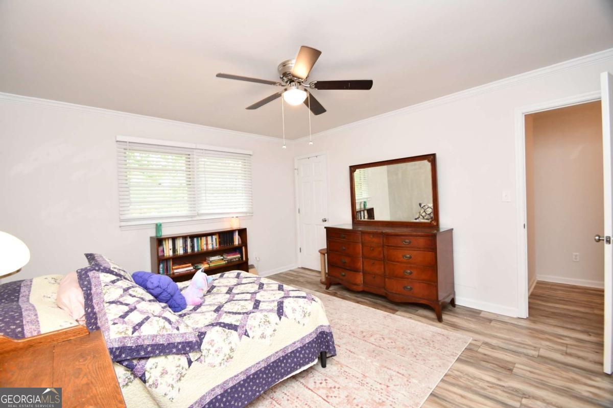 280 Valleybrook Drive