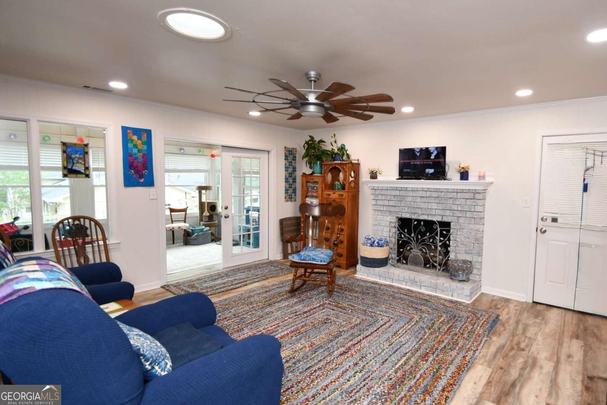 280 Valleybrook Drive