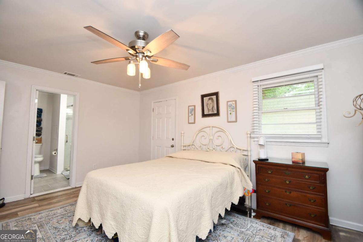 280 Valleybrook Drive