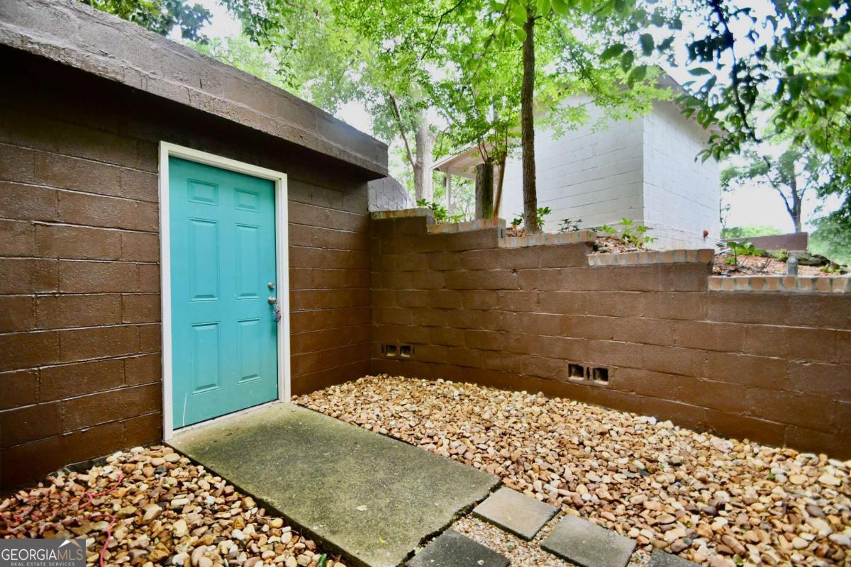 280 Valleybrook Drive