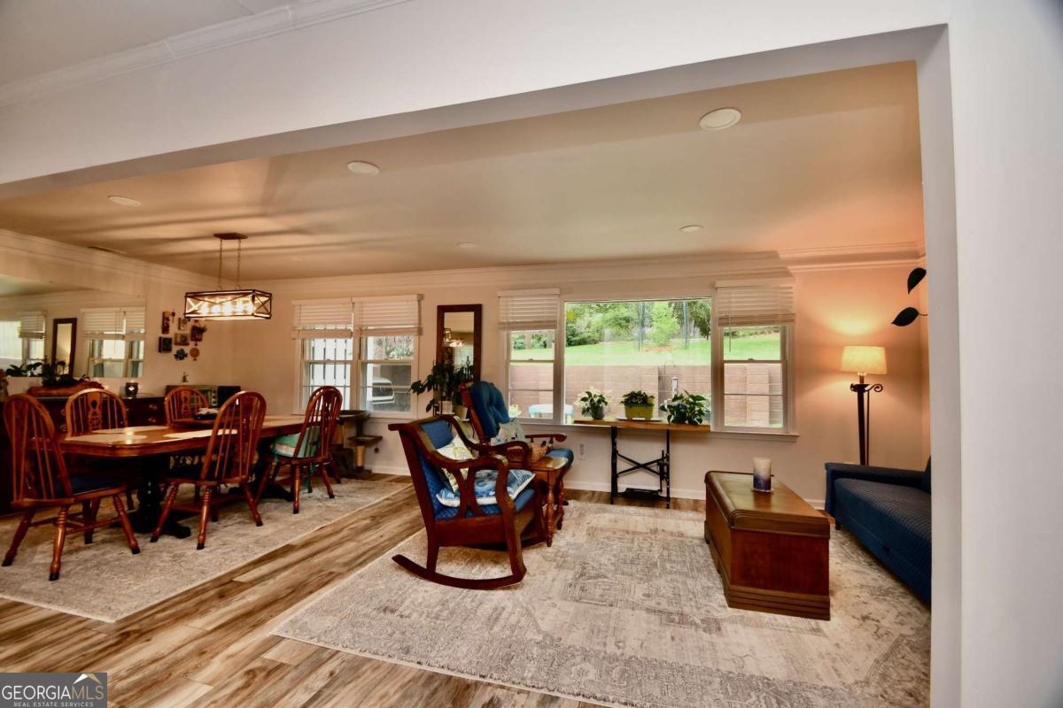 280 Valleybrook Drive