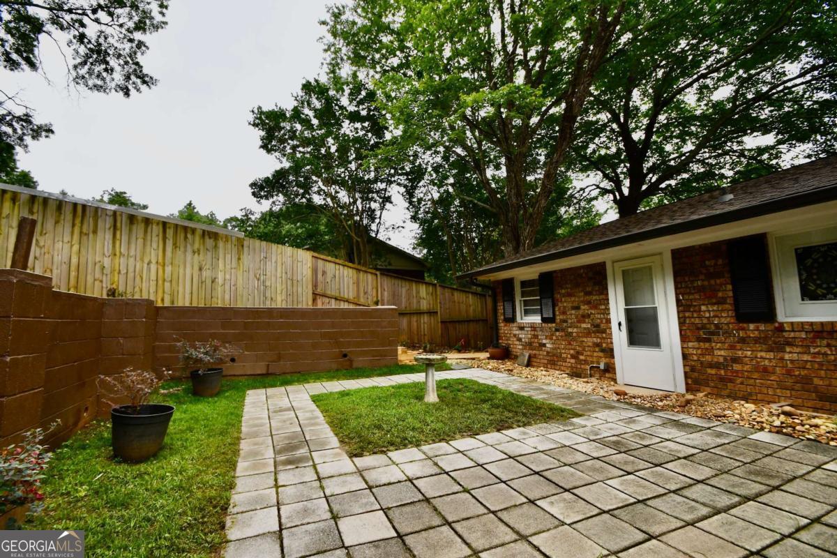 280 Valleybrook Drive
