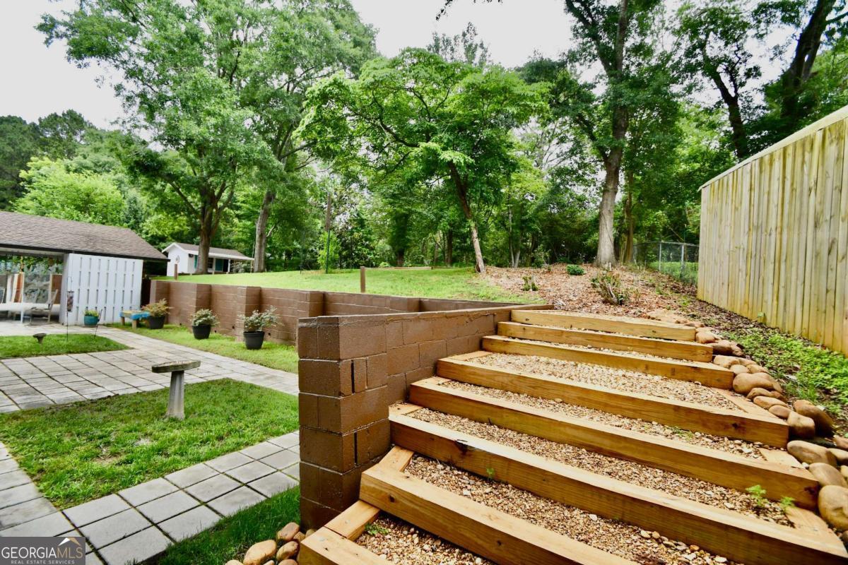 280 Valleybrook Drive