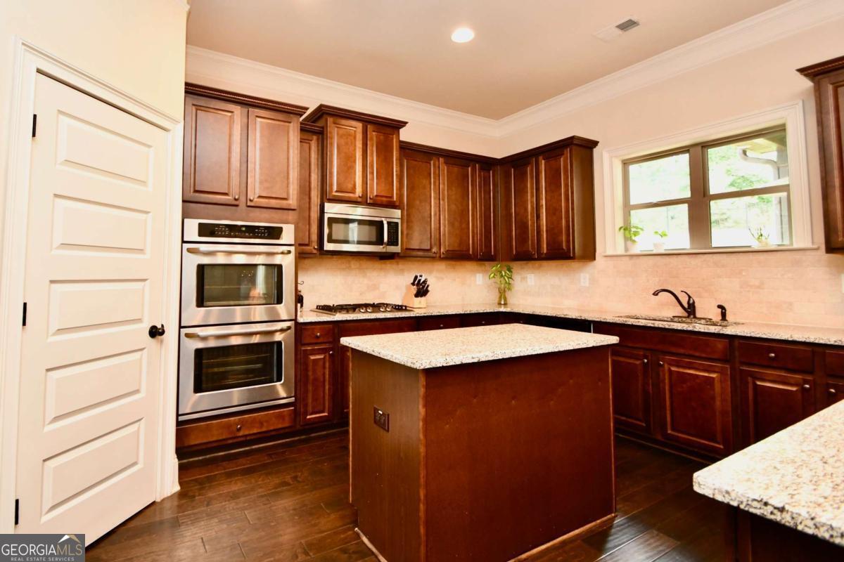 1140 Riverhill Drive