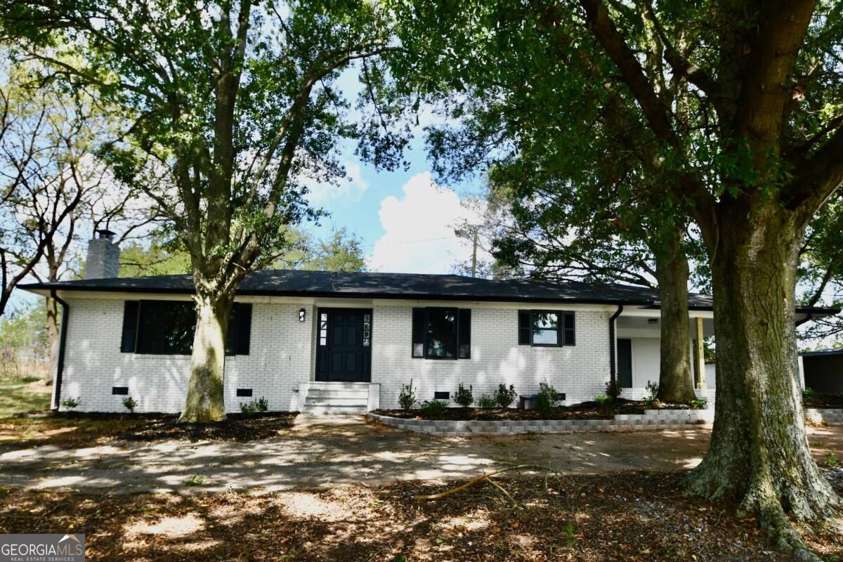 8588 Hwy 98 West