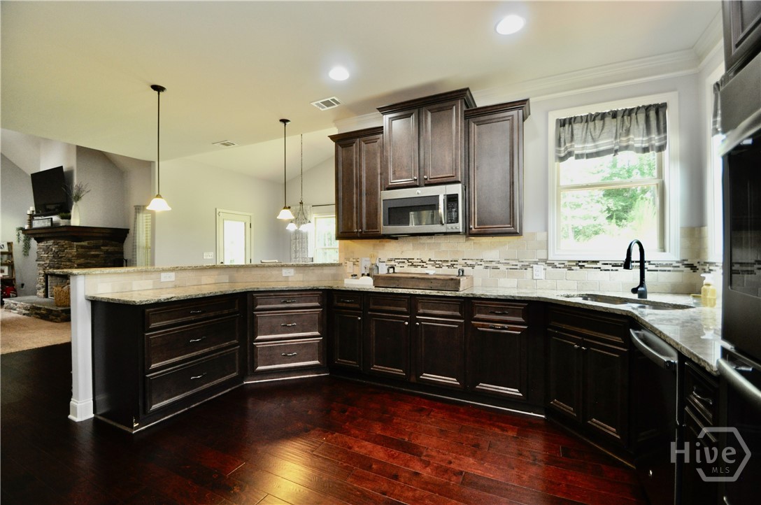 860 Ashland Falls Drive