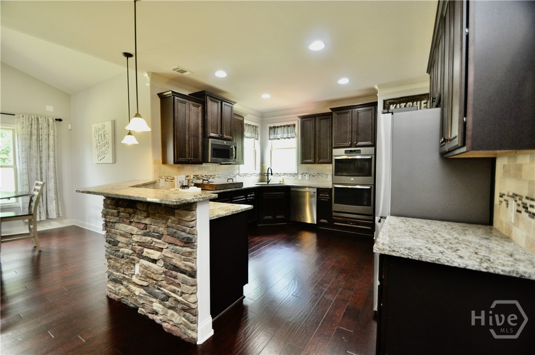 860 Ashland Falls Drive