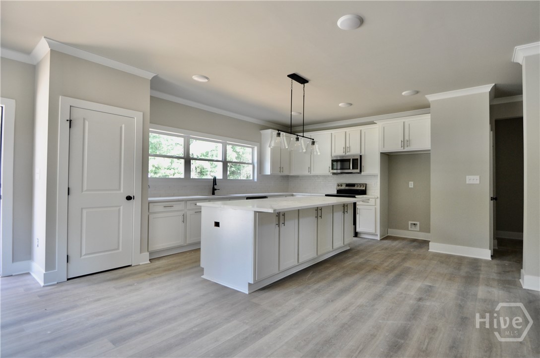 1198 Sunset Cove