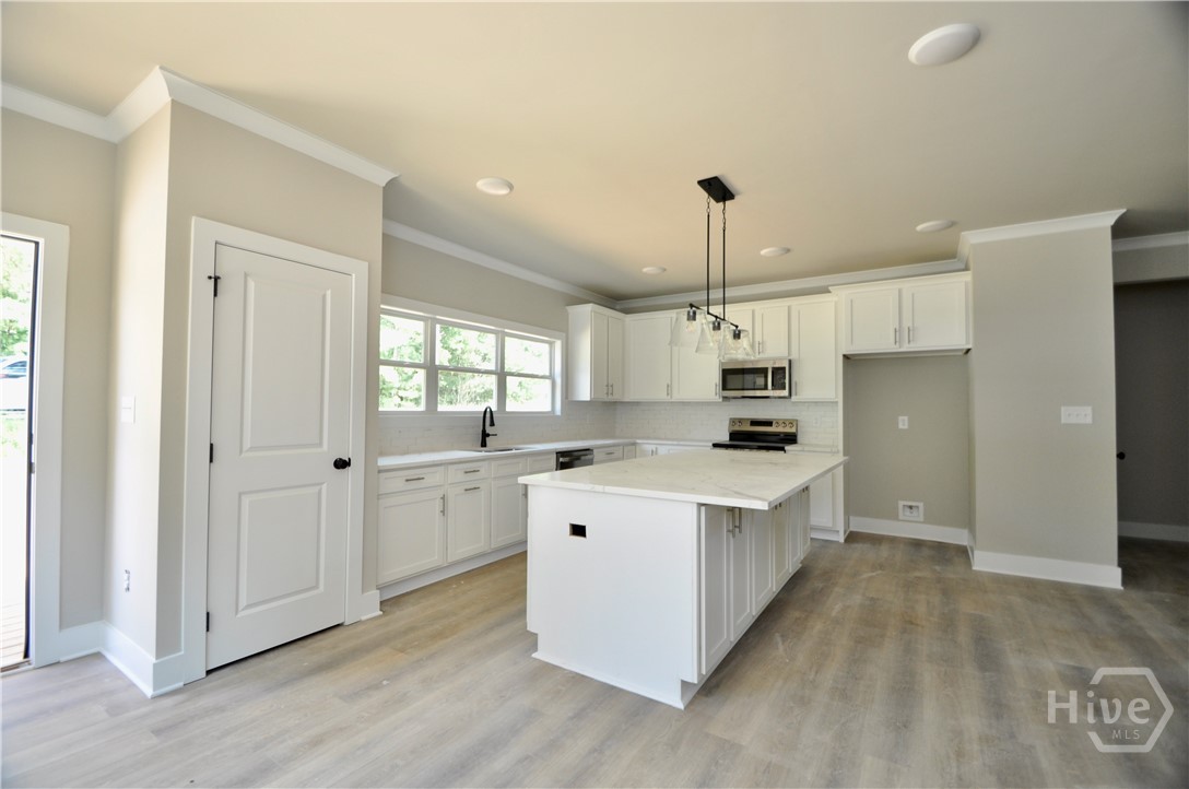 1198 Sunset Cove