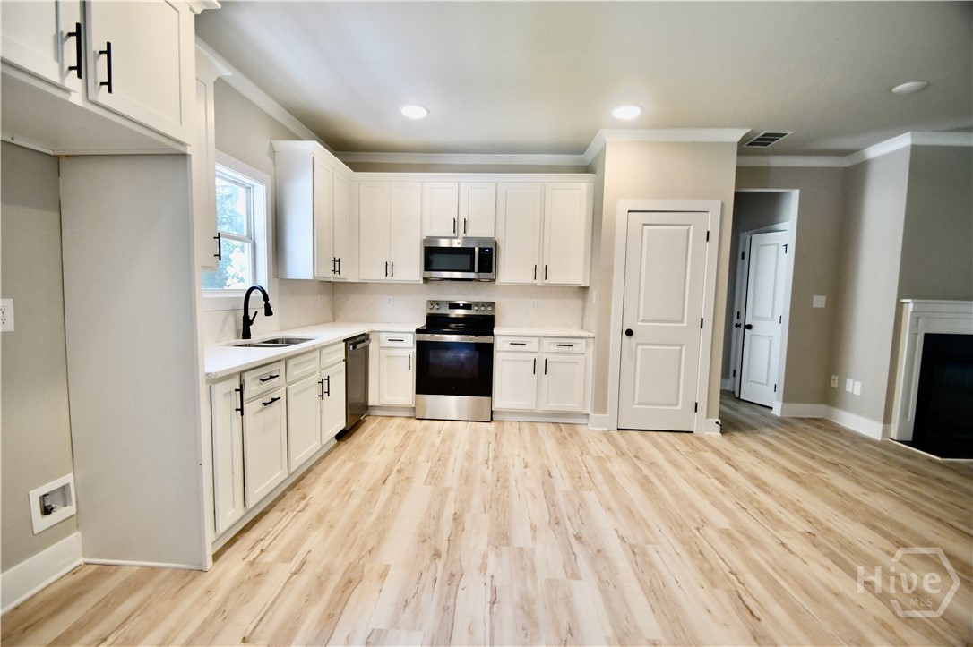 1165 Watersedge Cove