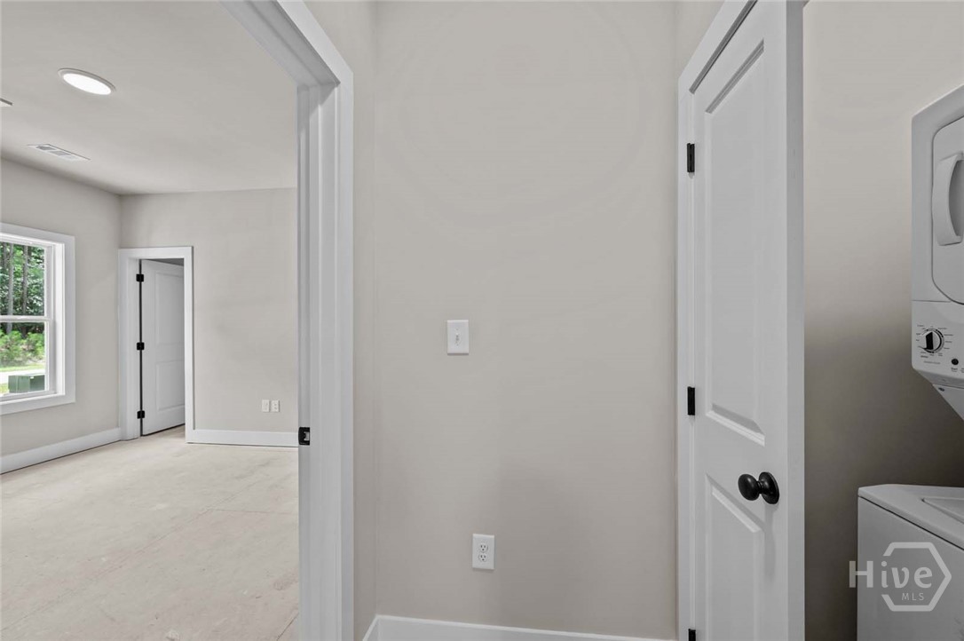 1165 Watersedge Cove
