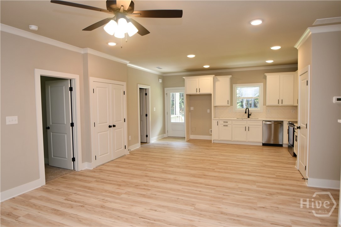 1165 Watersedge Cove