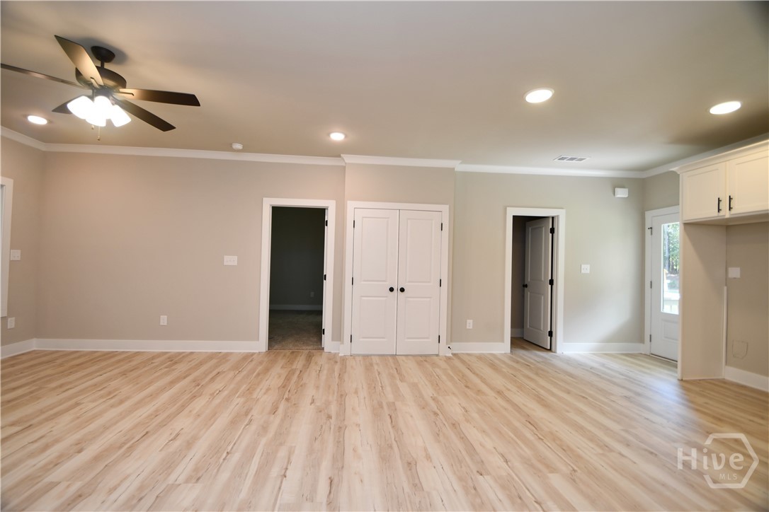 1165 Watersedge Cove