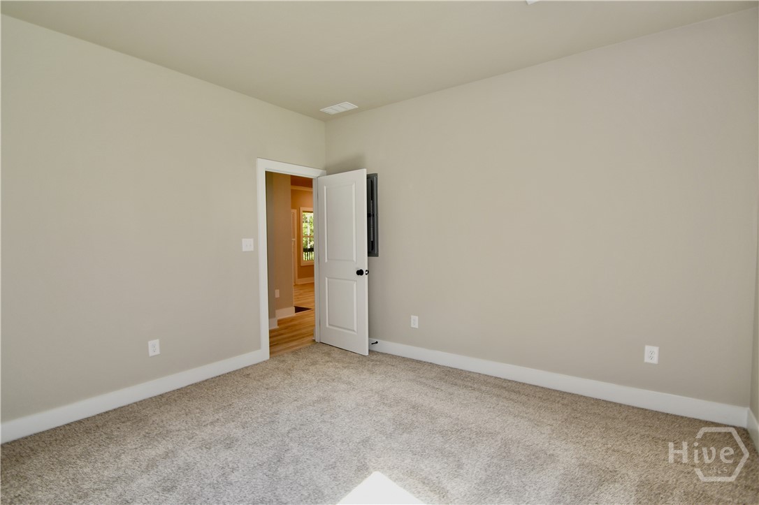 1165 Watersedge Cove