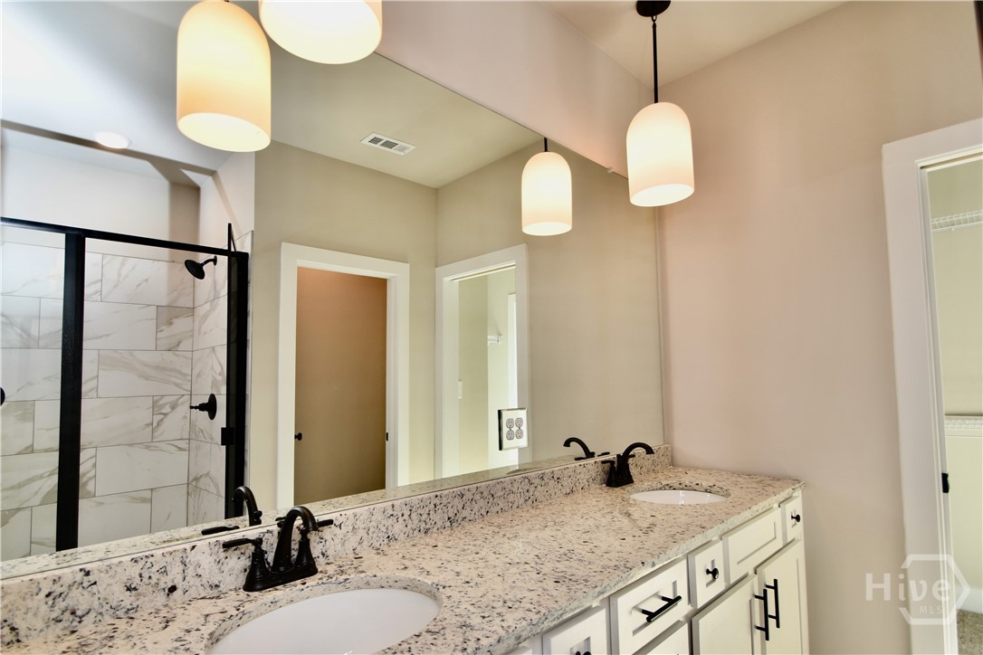 1165 Watersedge Cove