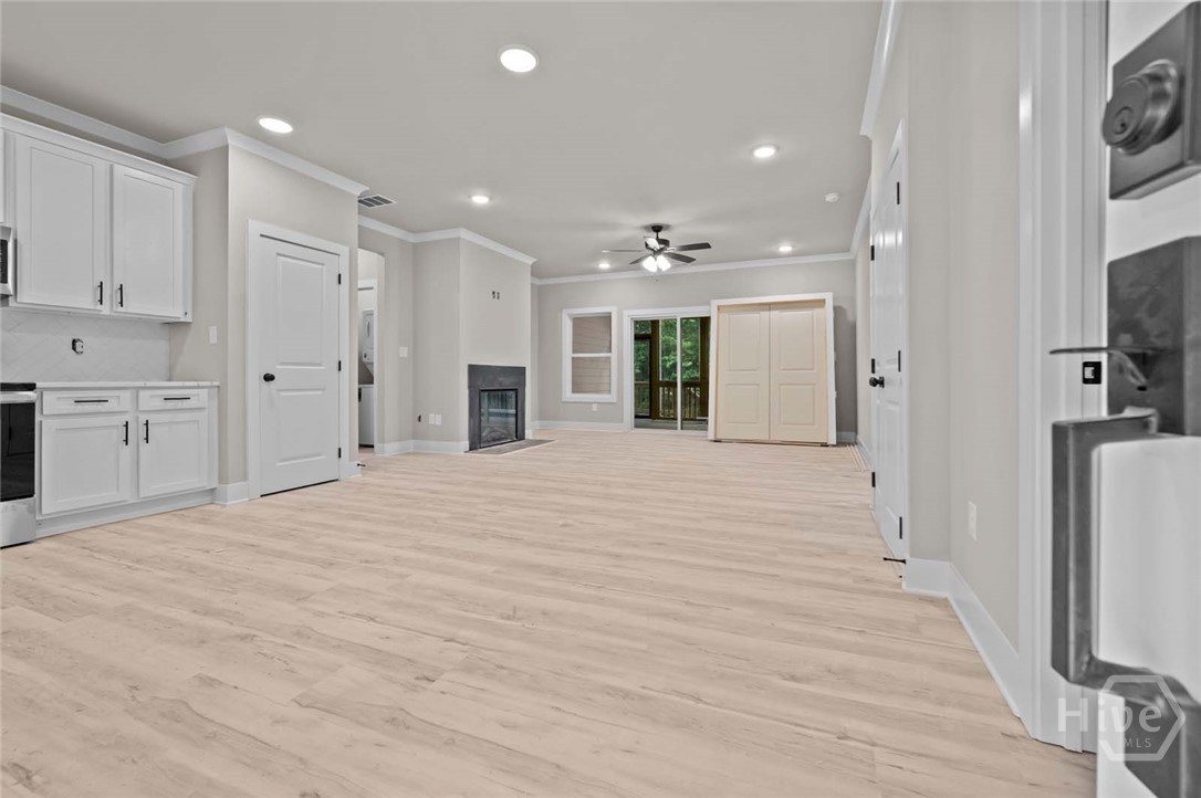 1165 Watersedge Cove