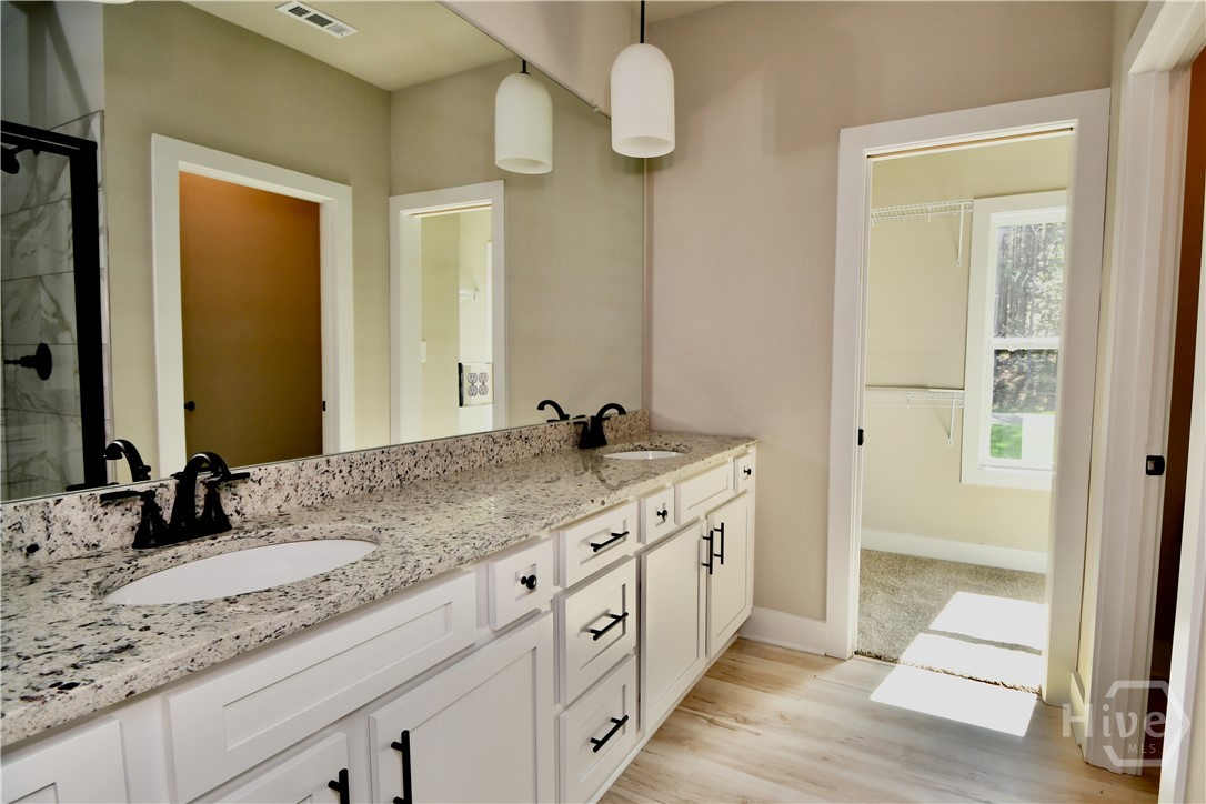 1165 Watersedge Cove