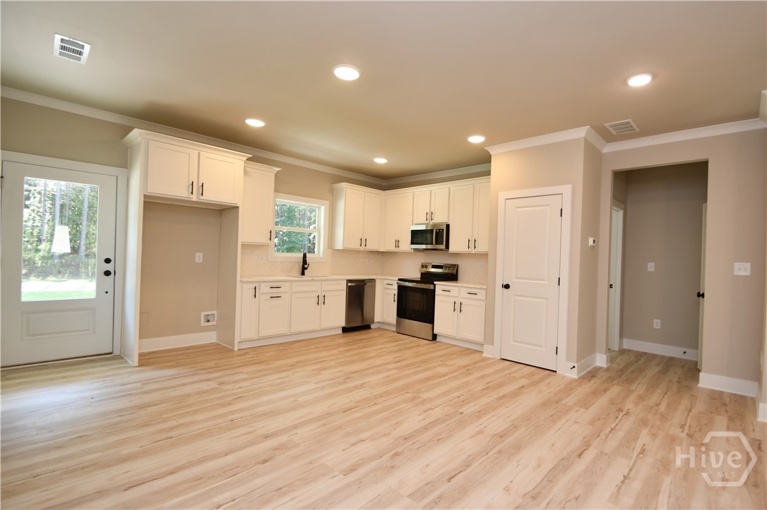 1165 Watersedge Cove