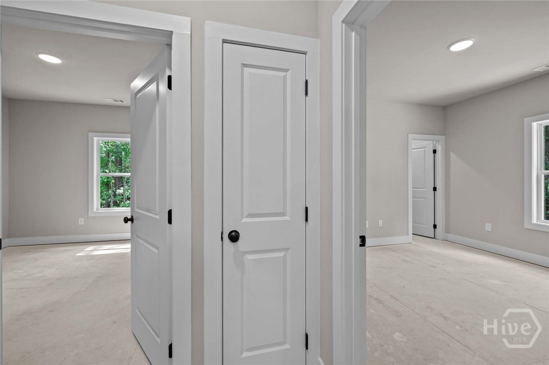 1165 Watersedge Cove