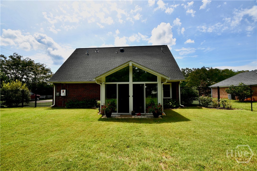 102 Meadow Creek Drive