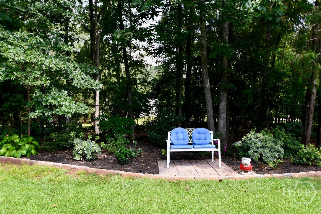 102 Meadow Creek Drive