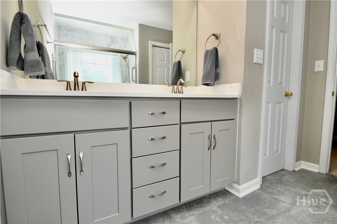 102 Meadow Creek Drive