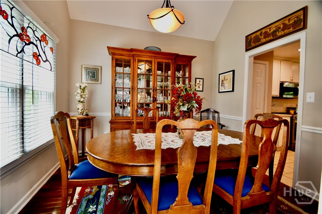 102 Meadow Creek Drive