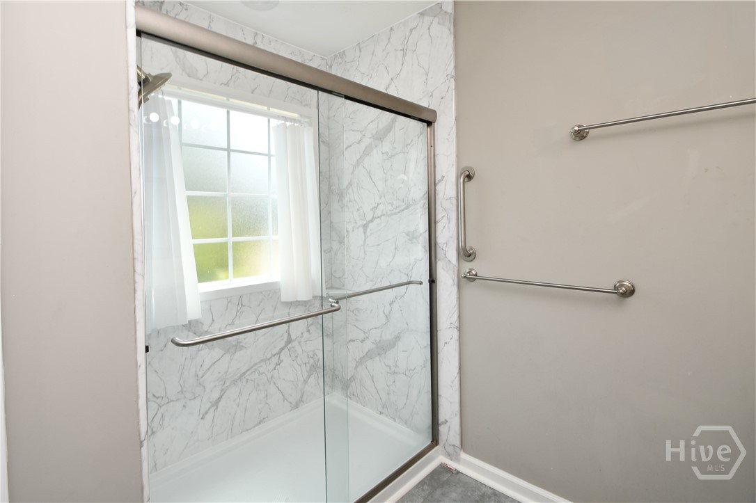 102 Meadow Creek Drive