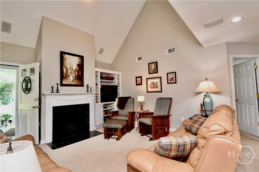 102 Meadow Creek Drive