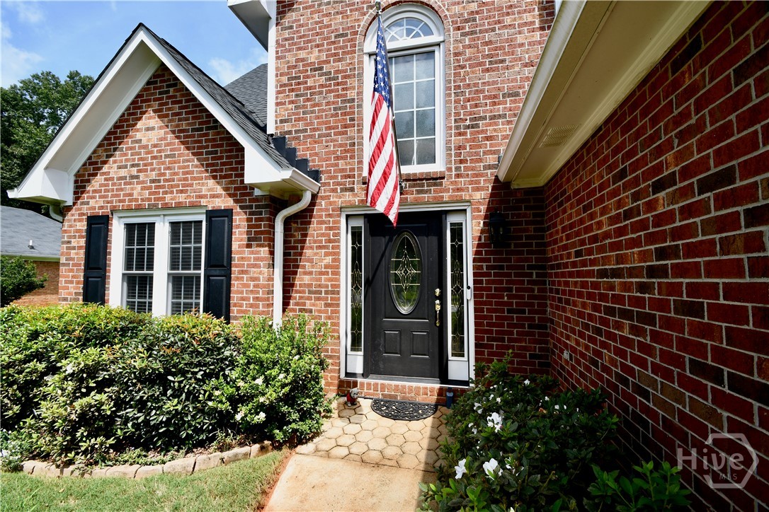 102 Meadow Creek Drive