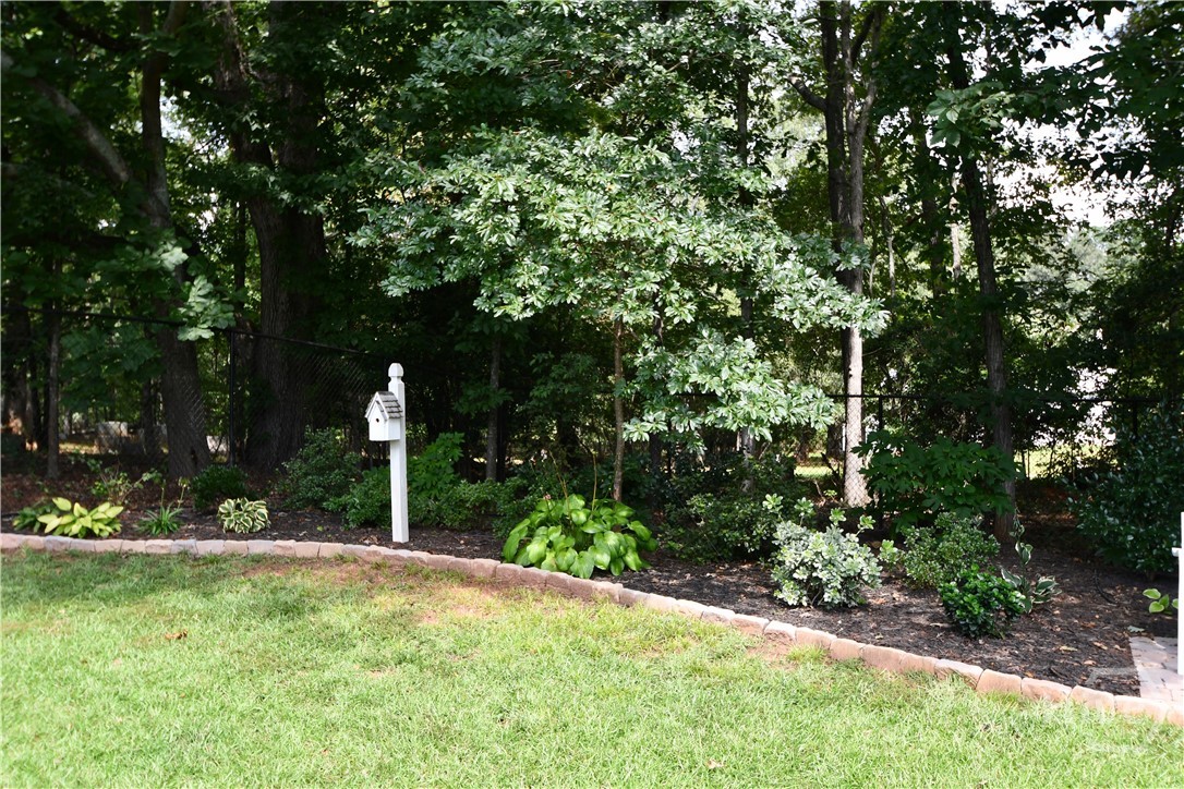 102 Meadow Creek Drive