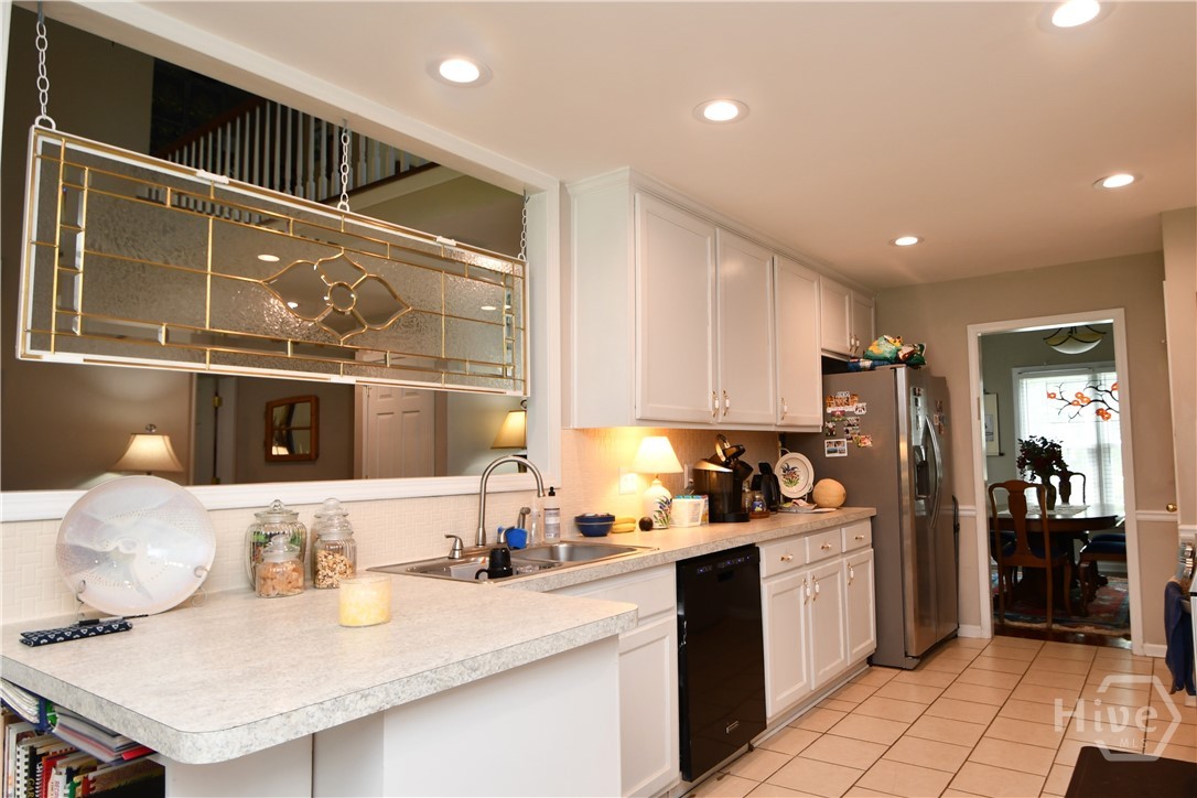 102 Meadow Creek Drive