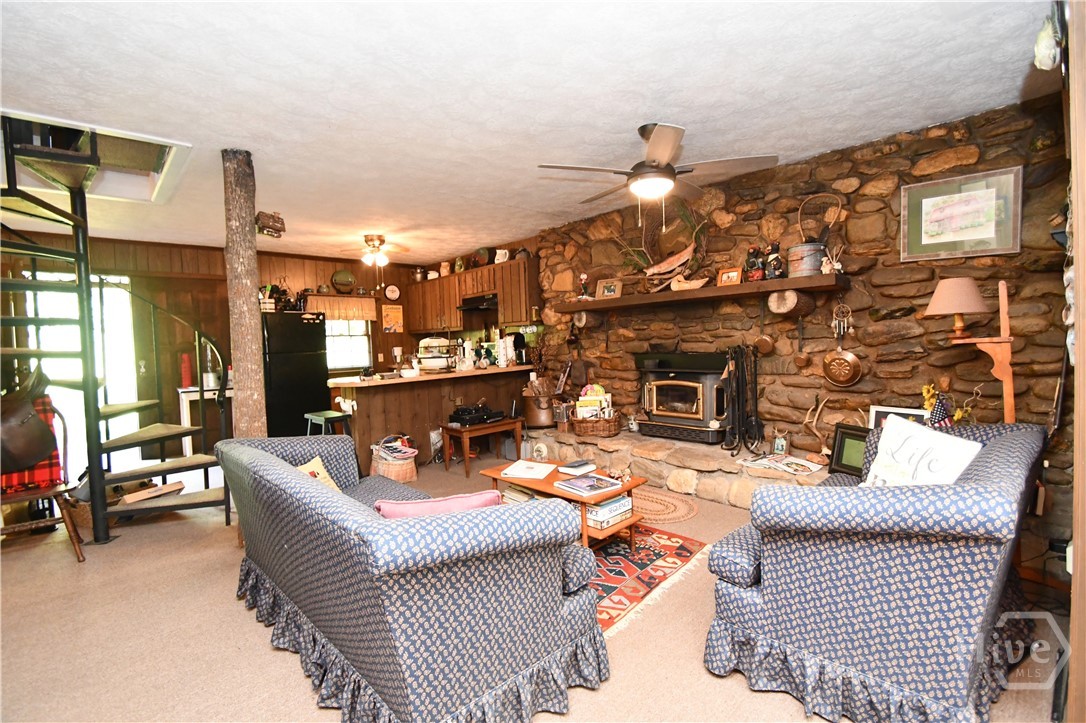 605 W Wildcat Road
