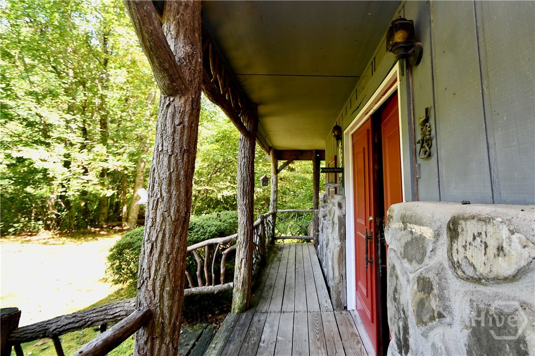 605 W Wildcat Road