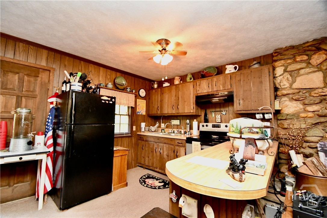 605 W Wildcat Road