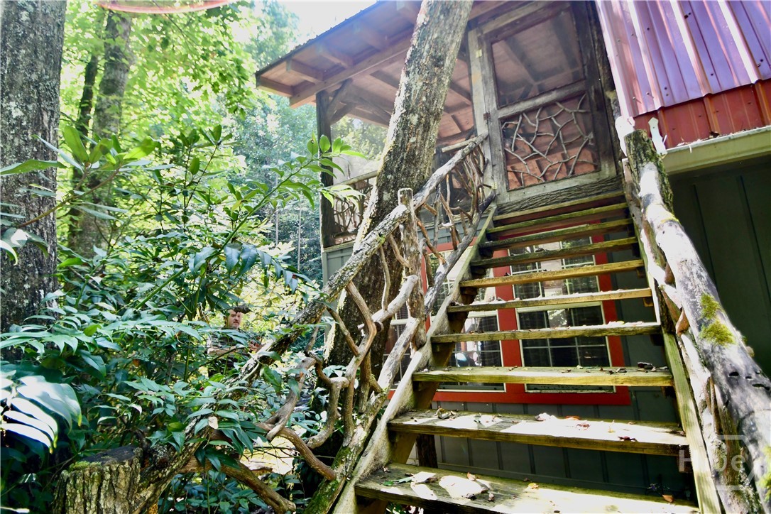 605 W Wildcat Road