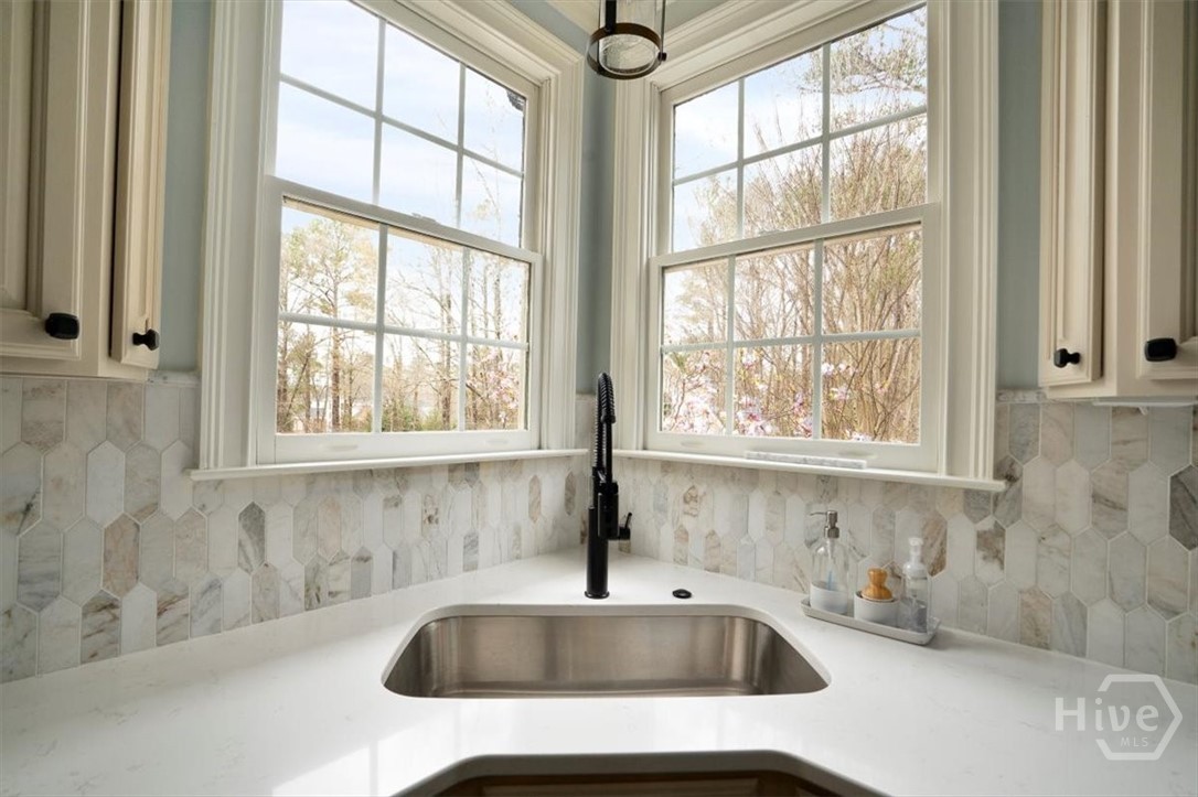 1070 Lexington Court