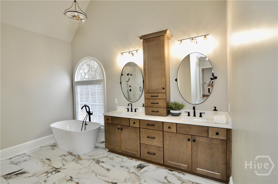 1070 Lexington Court