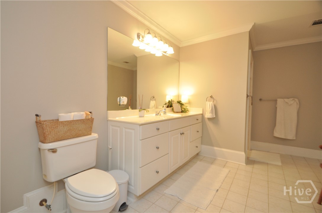 1070 Lexington Court