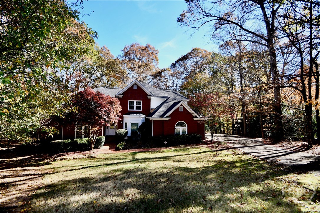 218 Thornhill Drive