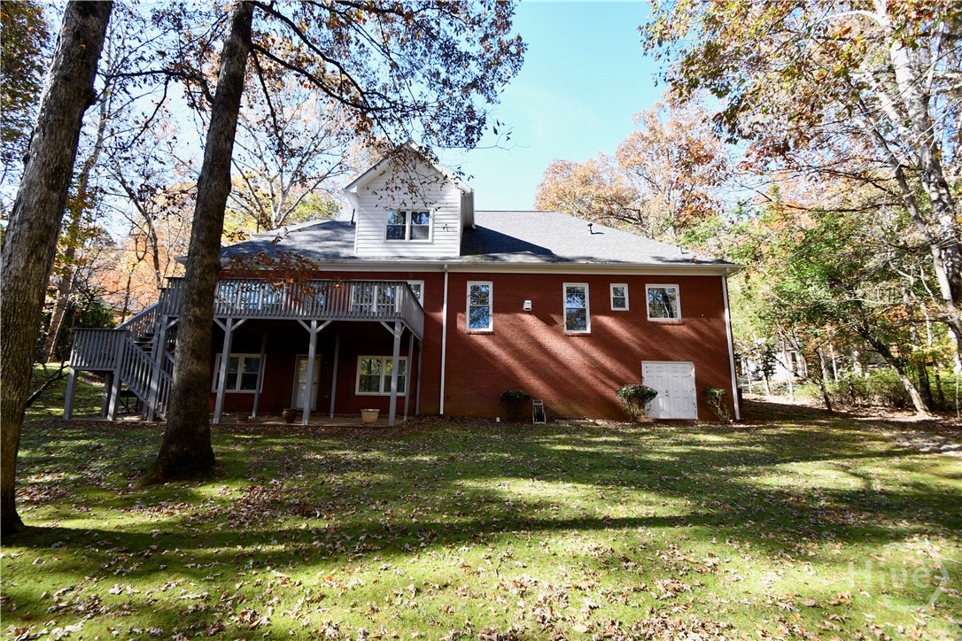 218 Thornhill Drive