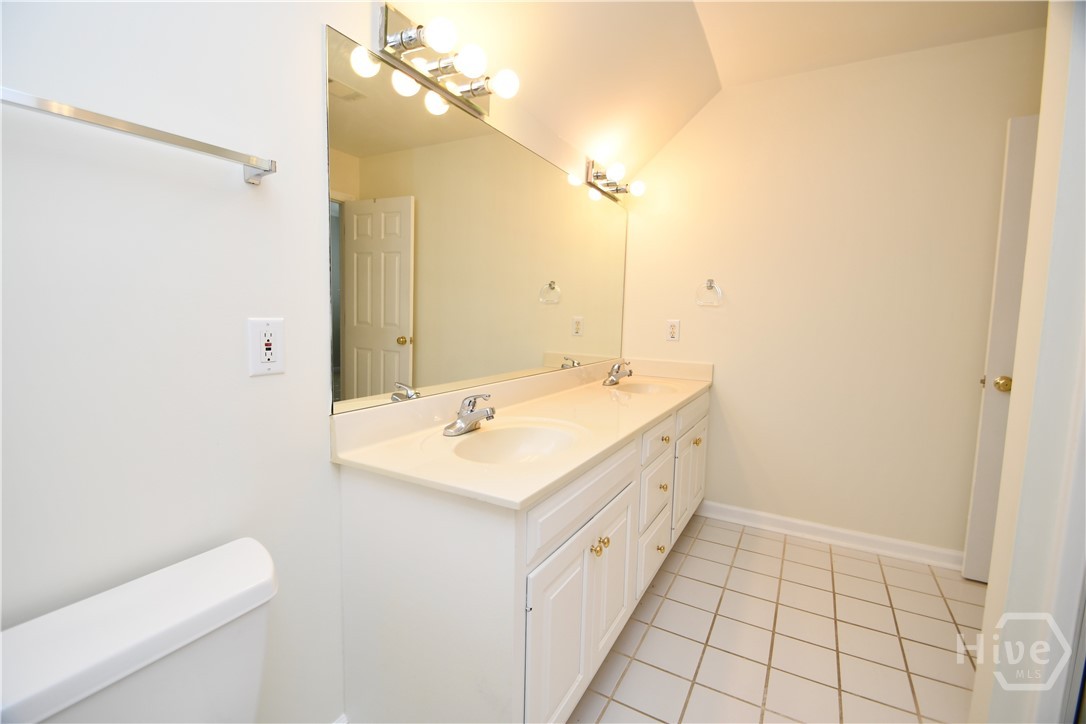 218 Thornhill Drive
