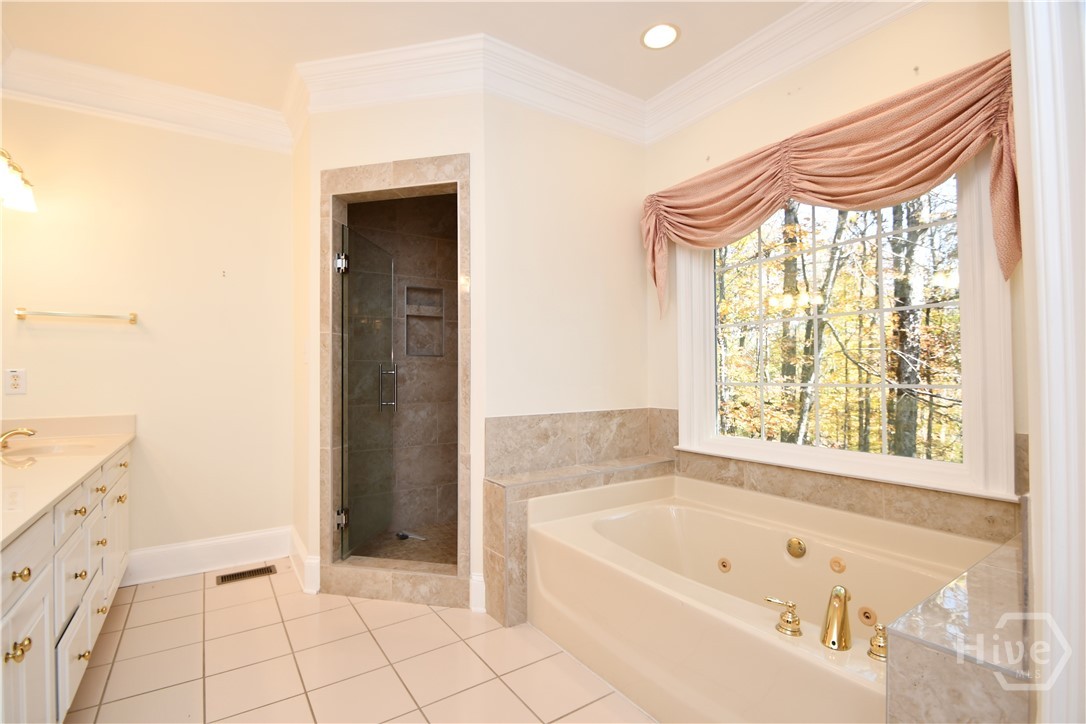 218 Thornhill Drive