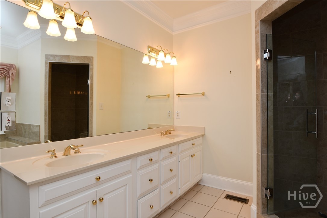 218 Thornhill Drive