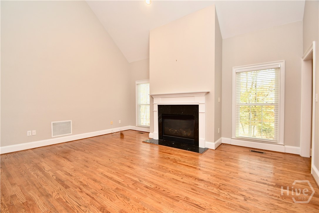 218 Thornhill Drive