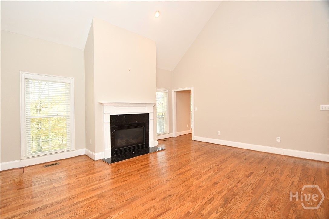 218 Thornhill Drive