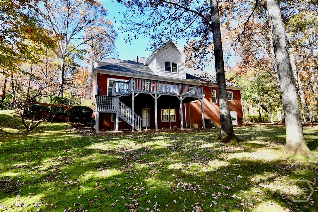 218 Thornhill Drive