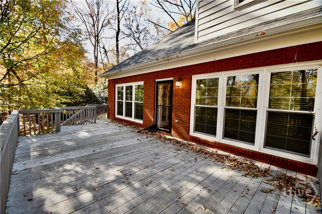 218 Thornhill Drive