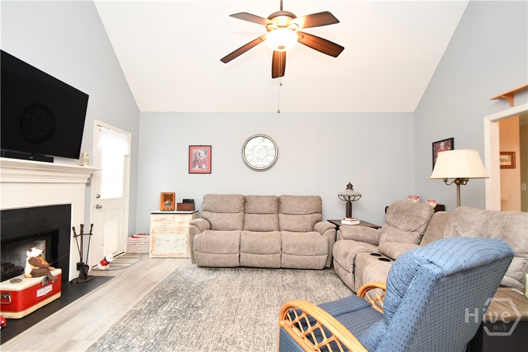 531 Scarlet Oak Drive